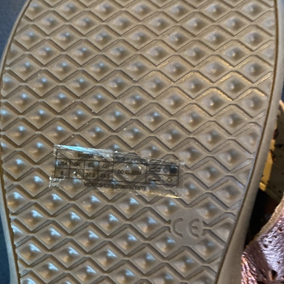 Vionic sandal - Picture 3 of 3